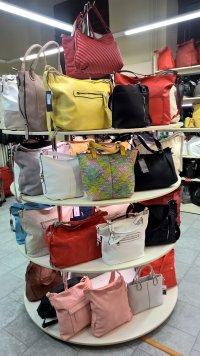 Obchody — foto 3